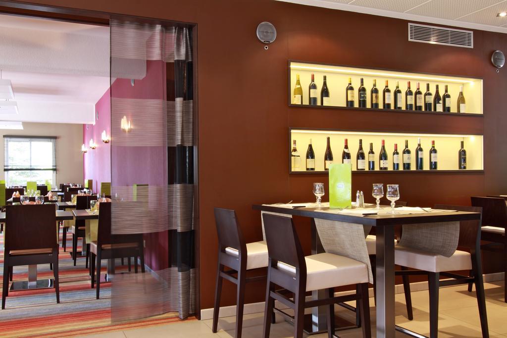 Mercure Hexagone Luxeuil Buitenkant foto