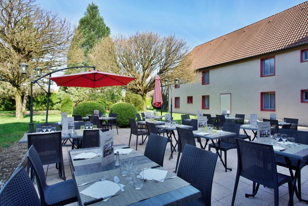Mercure Hexagone Luxeuil Buitenkant foto