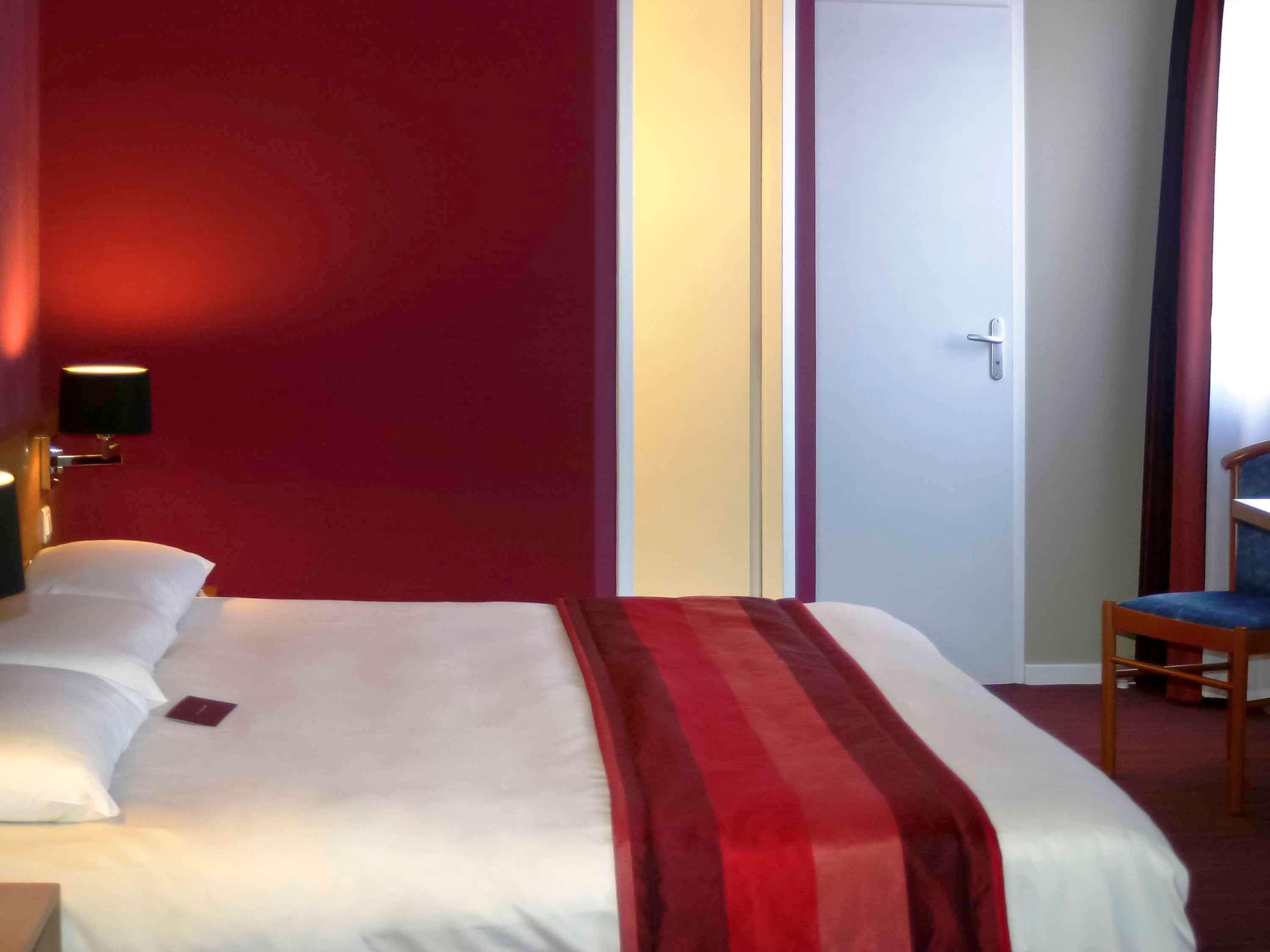 Mercure Hexagone Luxeuil Buitenkant foto