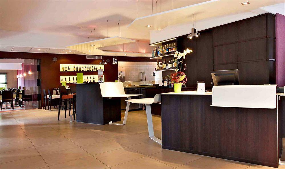 Mercure Hexagone Luxeuil Interieur foto